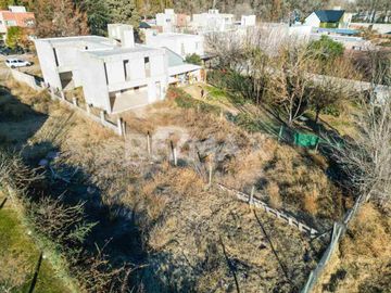VENTA CASA 3 DORMITORIOS CALLE AMERICA - NEUQUÉN
