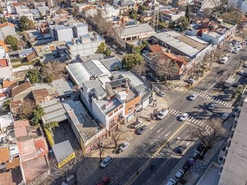 Inmejorable PH con local al frente - San Isidro
