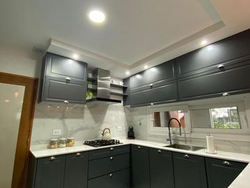 VENTA CASA 5 AMBIENTES, EN AREA 60.