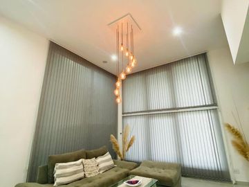 VENTA CASA 5 AMBIENTES, EN AREA 60.