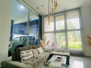 VENTA CASA 5 AMBIENTES, EN AREA 60.