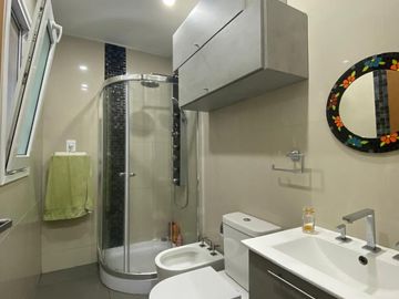 VENTA CASA 5 AMBIENTES, EN AREA 60.