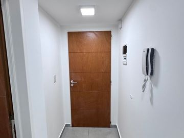 MONOAMBIENTE EN VENTA ITUZAINGO NORTE CON COCHERA
