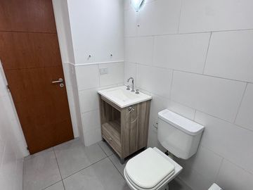 MONOAMBIENTE EN VENTA ITUZAINGO NORTE CON COCHERA
