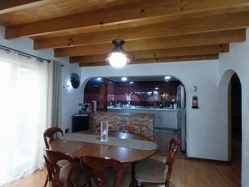 CASA DE 1 PISO 4D 1B EXCELENTE UBICACION