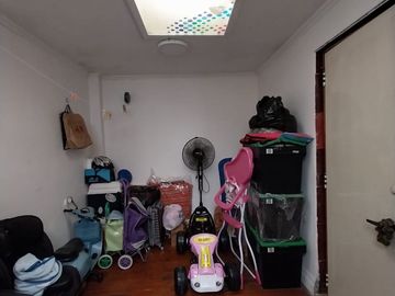 CASA DE 1 PISO 4D 1B EXCELENTE UBICACION