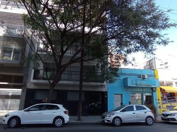 3 Ambientes con Balcon en Venta en Flores