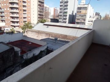 3 Ambientes con Balcon en Venta en Flores