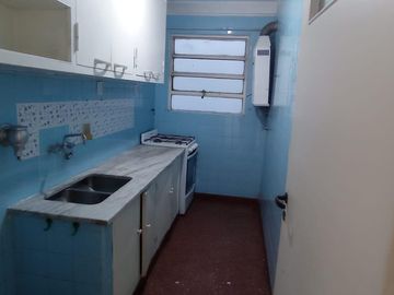 3 Ambientes con Balcon en Venta en Flores