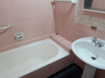 3 Ambientes con Balcon en Venta en Flores