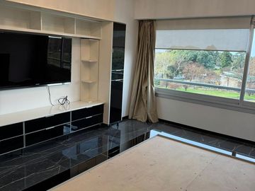 Departamento de 4 ambientes + dependencia con balcon aterrazado en