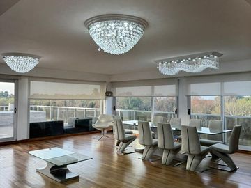 Departamento de 4 ambientes + dependencia con balcon aterrazado en