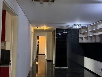 Departamento de 4 ambientes + dependencia con balcon aterrazado en