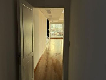 Departamento de 4 ambientes + dependencia con balcon aterrazado en