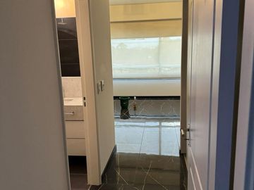 Departamento de 4 ambientes + dependencia con balcon aterrazado en