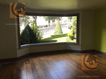 Bonita casa en venta en Club de Golf Vallescondido