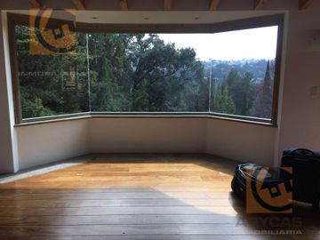 Bonita casa en venta en Club de Golf Vallescondido