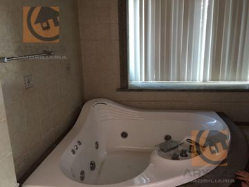 Bonita casa en venta en Club de Golf Vallescondido