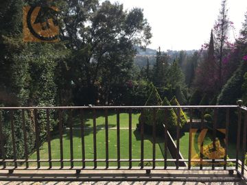 Bonita casa en venta en Club de Golf Vallescondido