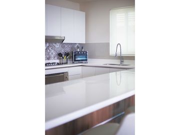 VENTA DE APARTAMENTO AMBLADO EN PLAYA ESCONDIDA