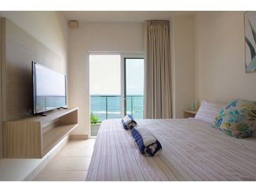 VENTA DE APARTAMENTO AMBLADO EN PLAYA ESCONDIDA