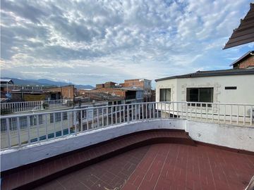 CASA EN VENTA POPULAR CALI NORTE ESQUINERA 3 PISOS INDEPENDIENTES