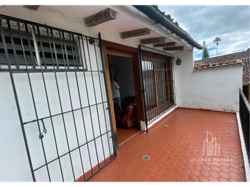 VENDO / ARRIENDO CASA COLONIAL EN EL CENTRO HISTORICO