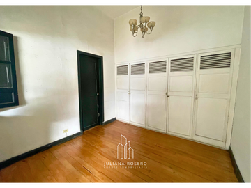 VENDO / ARRIENDO CASA COLONIAL EN EL CENTRO HISTORICO