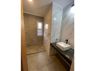 DUPLEX A ESTRENAR ZONA JAURETCHE Y BROWN