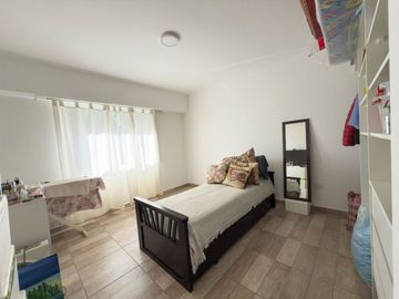 EN VENTA CASA 2 DORM. SEMI NUEVA VILLA ITALIA
