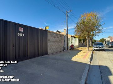 EN VENTA CASA 2 DORM. SEMI NUEVA VILLA ITALIA