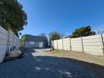 EN VENTA CASA 2 DORM. SEMI NUEVA VILLA ITALIA