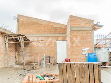 CASA CON DPTO Y MONOAMBIENTE EN VENTA