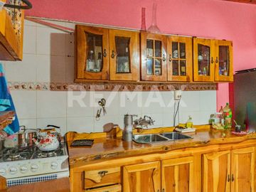 CASA CON DPTO Y MONOAMBIENTE EN VENTA