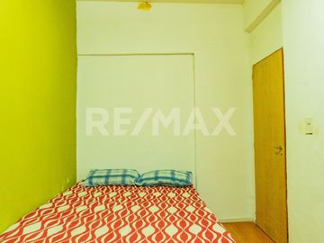CASA CON DPTO Y MONOAMBIENTE EN VENTA