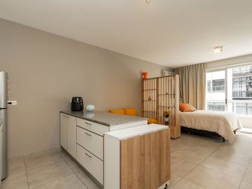 Monoambiente en VENTA en Belgrano con balcon
