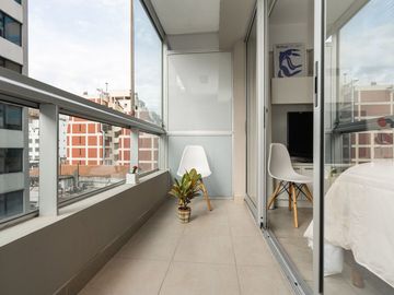 Monoambiente en VENTA en Belgrano con balcon