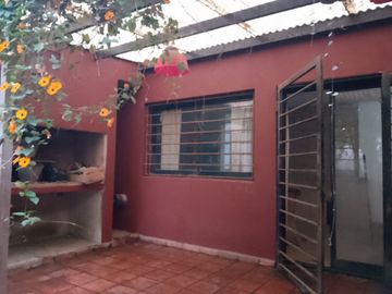 VENTA DE CASA DÚPLEX y MONOAMBIENTE VILLA ELVIRA