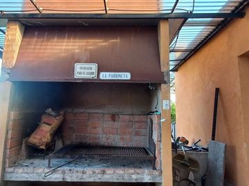 CASA EN VENTA DE 4 AMBIENTES EN SANTA ISABEL II