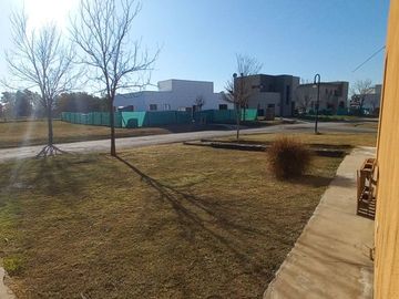 CASA EN VENTA DE 4 AMBIENTES EN SANTA ISABEL II