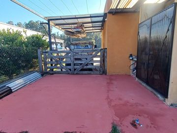 CASA EN VENTA DE 4 AMBIENTES EN SANTA ISABEL II