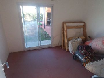 CASA EN VENTA DE 4 AMBIENTES EN SANTA ISABEL II