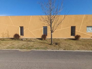 CASA EN VENTA DE 4 AMBIENTES EN SANTA ISABEL II