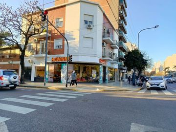 VENDE DEPARTAMENTO 3 AMB DEVOTO LUMINOSO C/BALCON