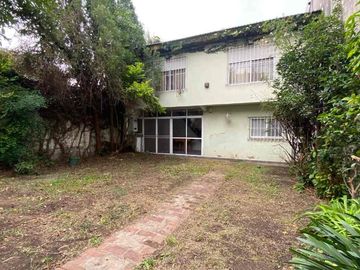 PH TIPO CASA 3 AMB CON JARDÍN, QUINCHO Y GALPÓN