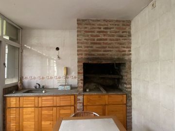 PH TIPO CASA 3 AMB CON JARDÍN, QUINCHO Y GALPÓN
