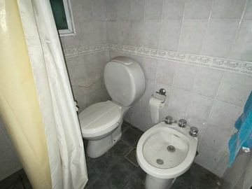 PH TIPO CASA 3 AMB CON JARDÍN, QUINCHO Y GALPÓN