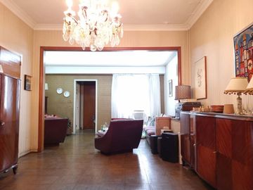 VENTA  4 AMB SEMIPISO EN CABALLITO CON DEPENDENCIA