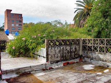 Gral Rodriguez,Casa numerosos amb Apto Profesional