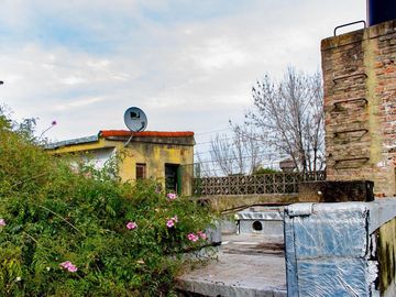 Gral Rodriguez,Casa numerosos amb Apto Profesional